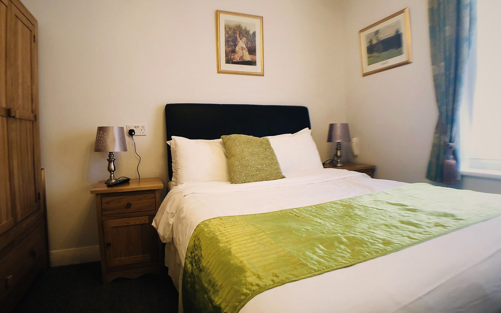 Double room with sage bed runner